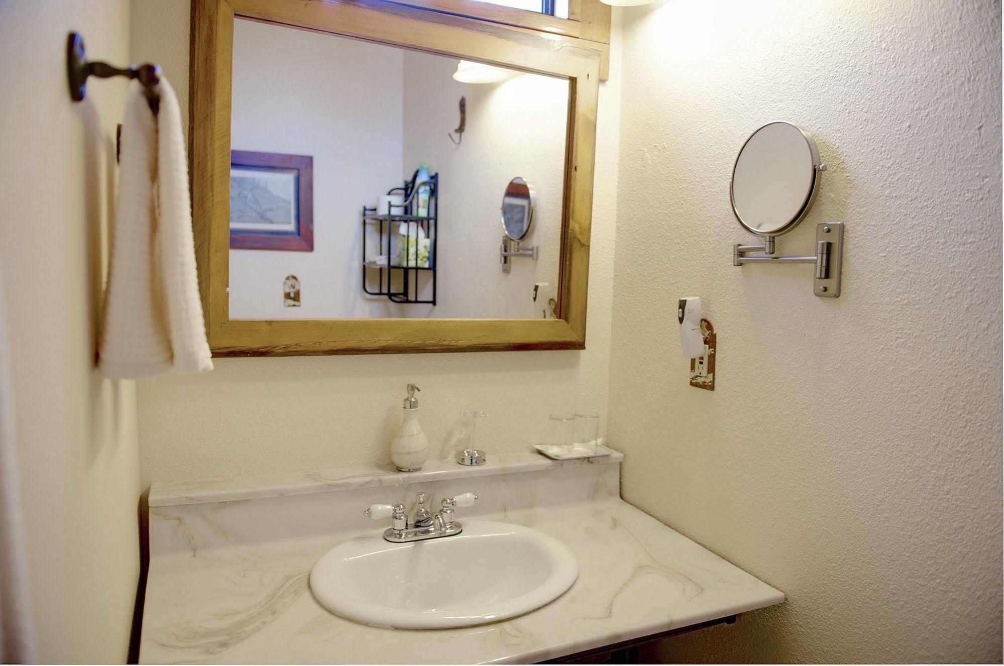 Grand Canyon Bed And Breakfast Williams Exterior foto